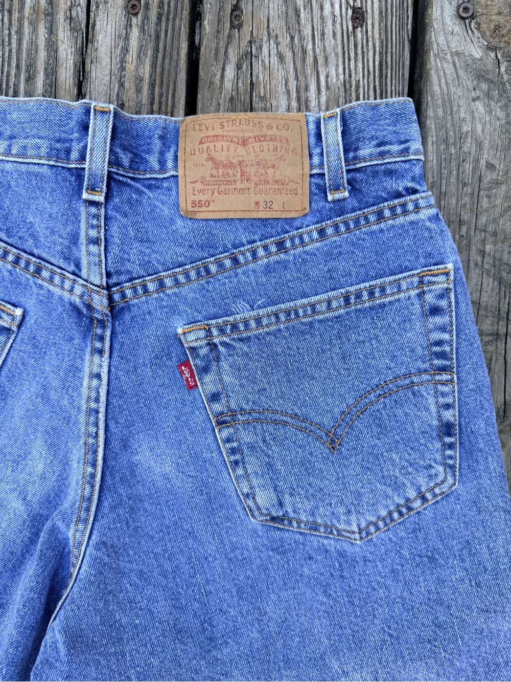 Vintage 90s Levi’s 550 Relaxed Fit Denim Shorts